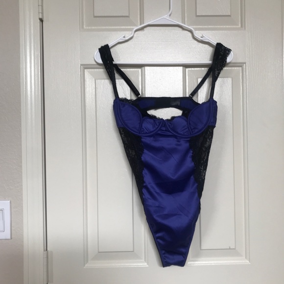 Fredrick’s Of Hollywood satinvlace lingerie teddy - Picture 6 of 16